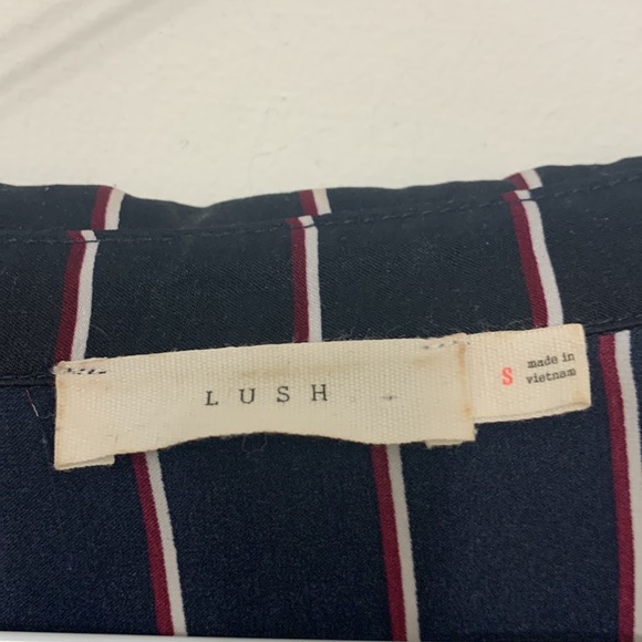 Gently used striped waist tie long sleeve dresss - Picture 3 of 4